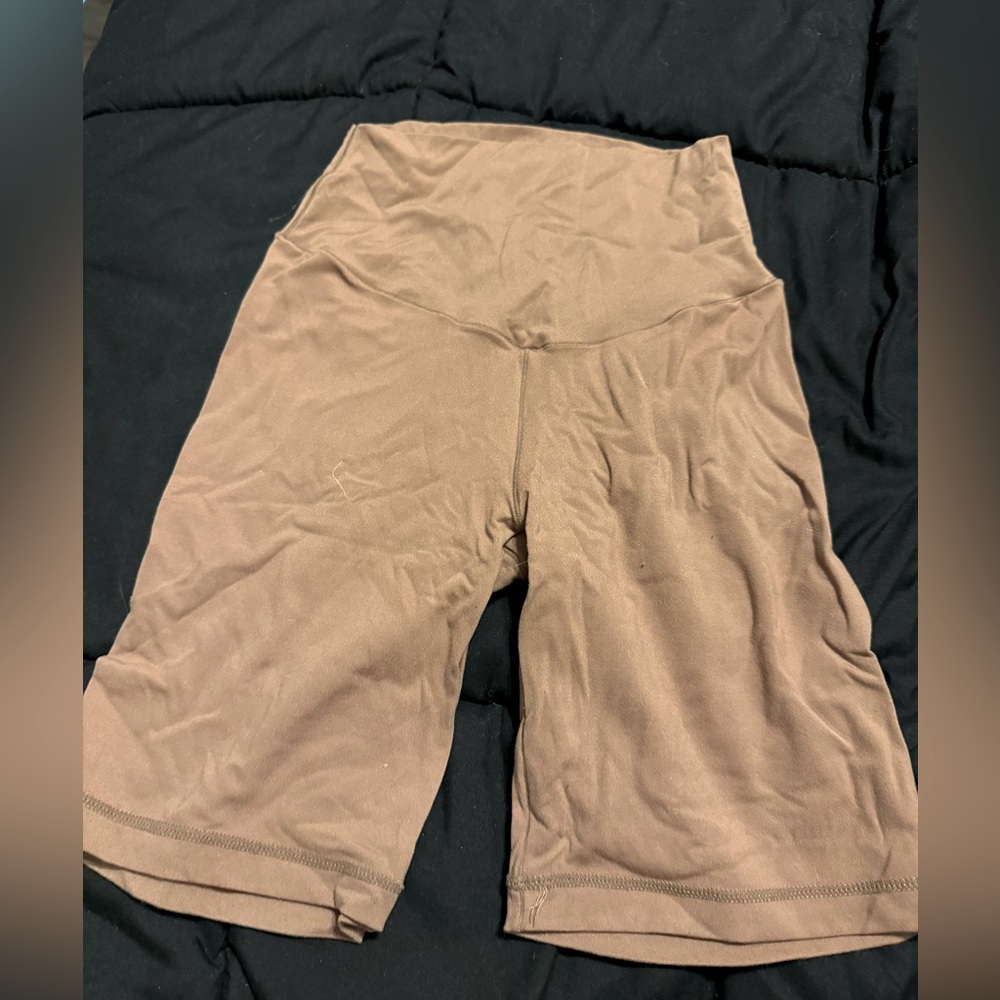 Biker shorts brownish